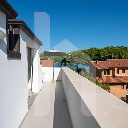 Homiday - Bordopineta 3* Pineto