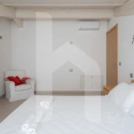 Homiday - Bordopineta 3* Pineto