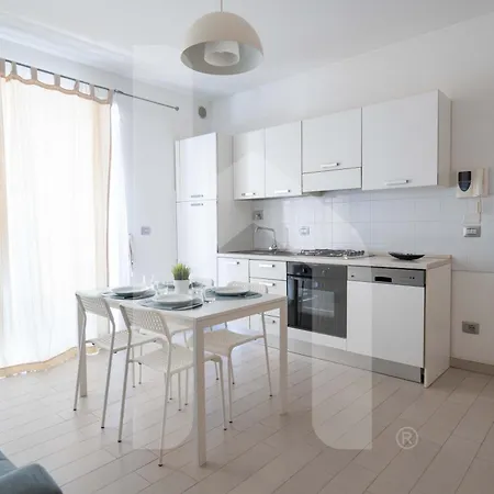 Homiday - Bordopineta Ξενοδοχείο με διαμερίσματα Pineto