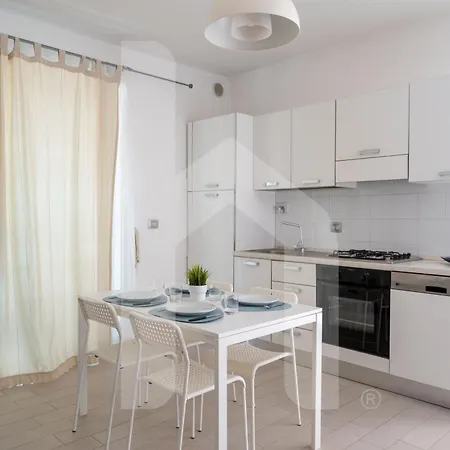 Homiday - Bordopineta 3*