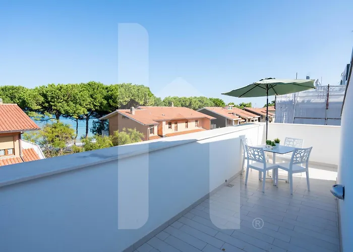 Homiday - Bordopineta Aparthotel 3*