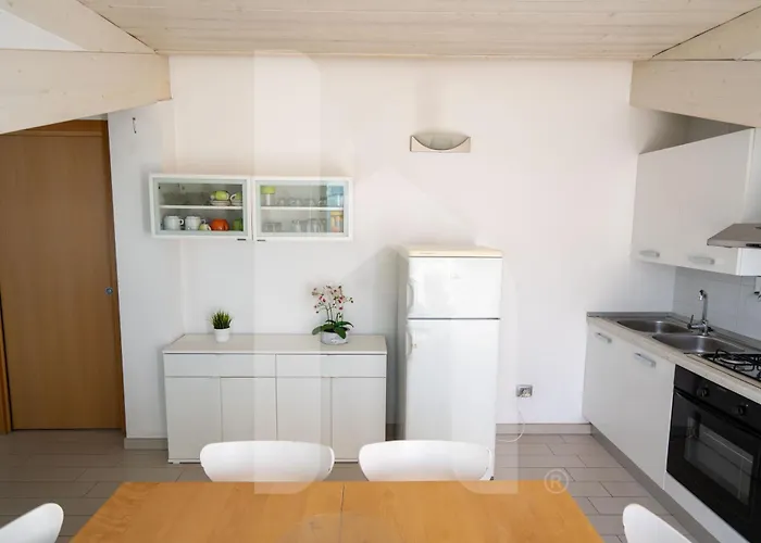 Aparthotel Homiday - Bordopineta Pineto