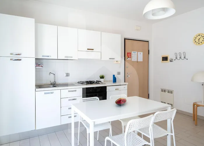 Aparthotel Homiday - Bordopineta Pineto