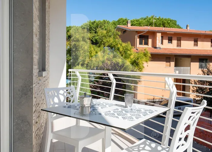 Homiday - Bordopineta Aparthotel 3*