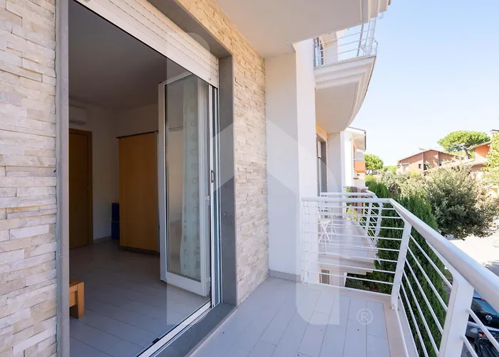 Homiday - Bordopineta Aparthotel 3*